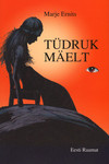 Tüdruk mäelt